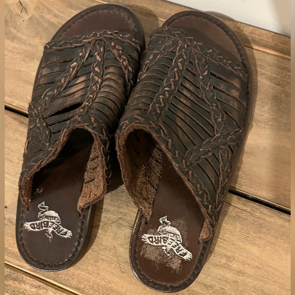 Freebird by Steven- Willow- Brown Woven Leather Slide Sandals size 5